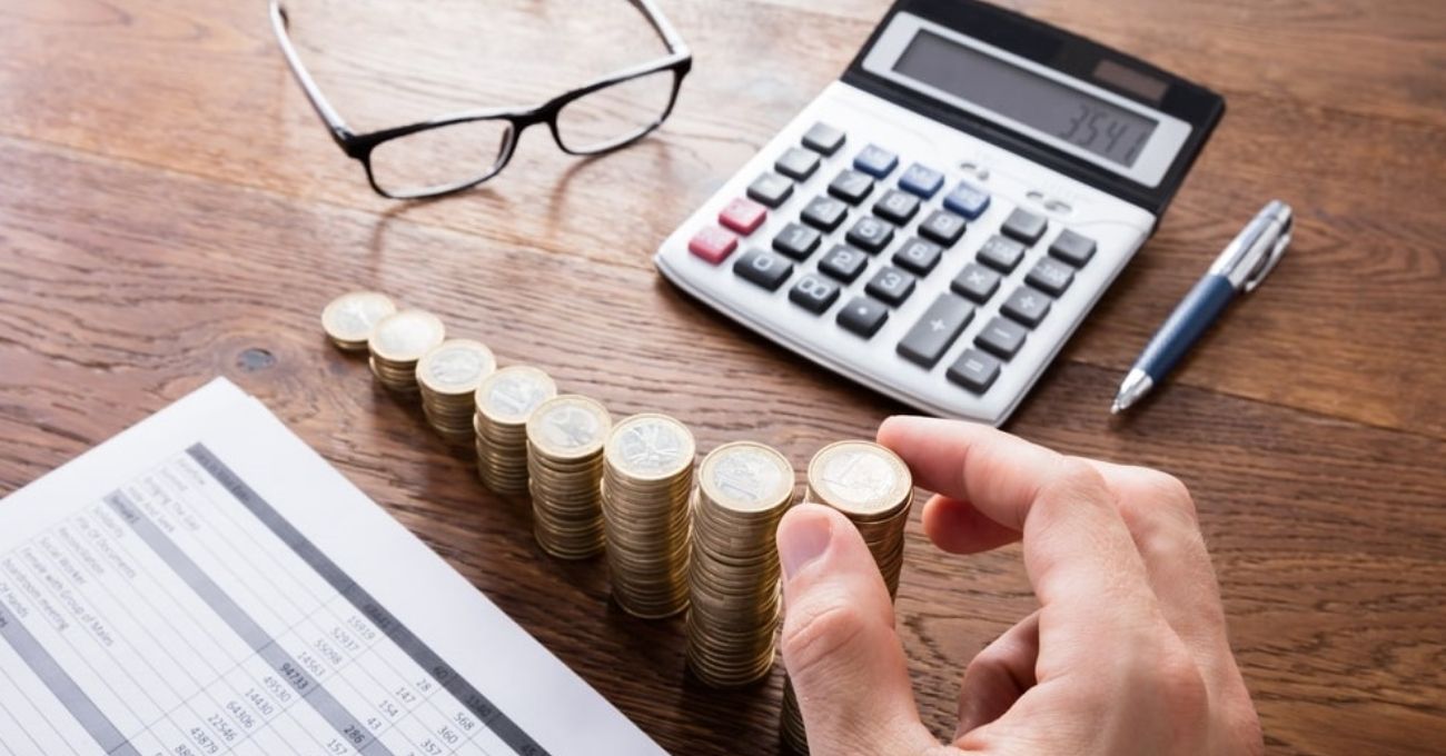 Gobierno propone tope en pago de contribuciones para adultos mayores más vulnerables