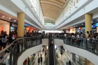 ¿Abrirán los malls este domingo durante las elecciones primarias?