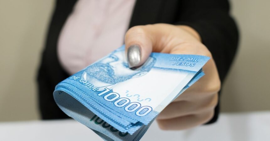 PGU sube a $250.000: ¿cuándo parte el alza y a quiénes beneficia?