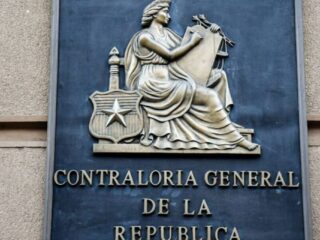 Contraloría Revela Preocupante Cifra: Miles de Funcionarios Públicos con Licencias de Médicos Bajo Investigación por Fraude