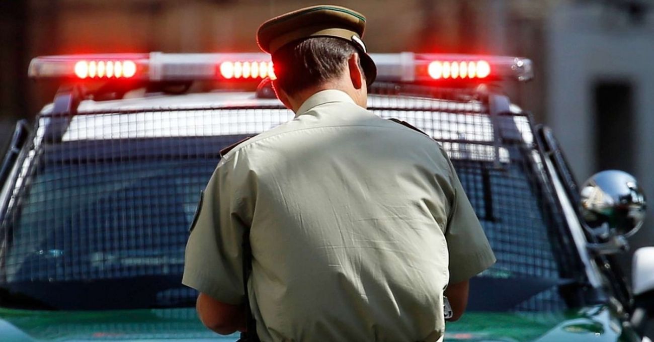 Conductor de 80 años manejó ebrio y atropelló a dos adolescentes en paso peatonal en Algarrobo
