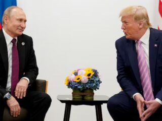 Trump conversa con Putin sobre Ucrania e Irán: “No habrá paz inmediata”