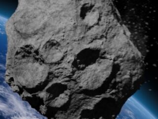 Un asteroide más grande que la Torre Costanera “rozará” la Tierra este jueves
