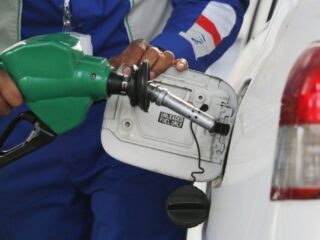 Bajan las bencinas y fuerte descenso en el GLP: Revisa cuánto caerán los precios de los combustibles este jueves 5 de junio