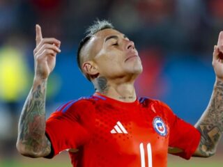 Eduardo Vargas alista su llegada a la U: señales de un inminente regreso