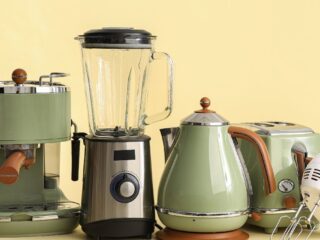 Suben las tarifas eléctricas en Chile: regiones más afectadas y aparatos que más consumen