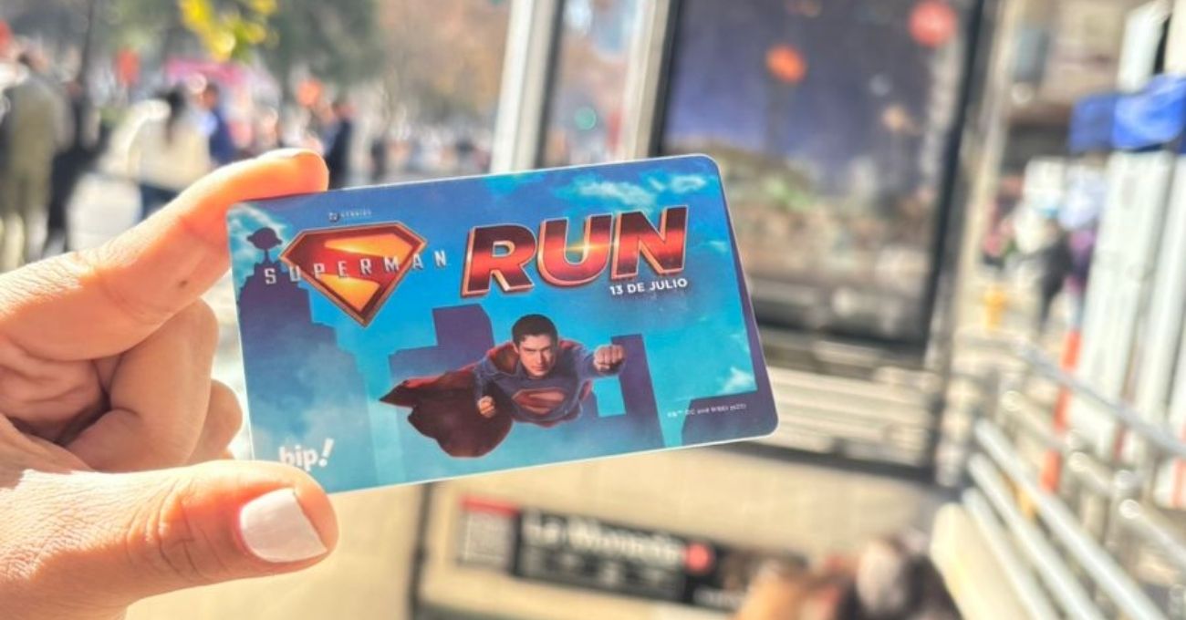 Metro de Santiago lanza tarjeta Bip! de Superman: dónde conseguirla y cómo obtenerla