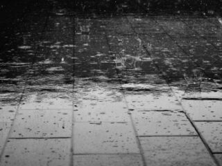 Intensas lluvias y vientos de hasta 80 km/h: sistema frontal impactará el sur de Chile