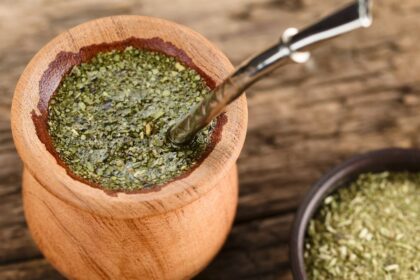 ¿Quiénes deben evitar el consumo excesivo de mate?