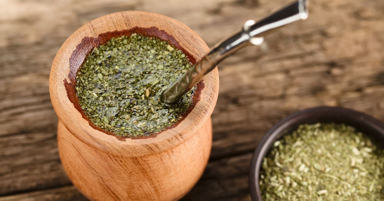 ¿Quiénes deben evitar el consumo excesivo de mate?