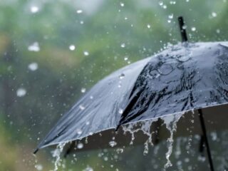Lluvias y vientos intensos afectarán cinco regiones este jueves