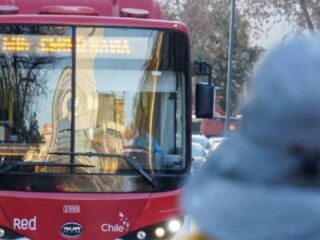 Descuento del 50% en el transporte público para adultos mayores: cómo acceder al beneficio