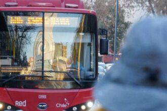 Descuento del 50% en el transporte público para adultos mayores: cómo acceder al beneficio