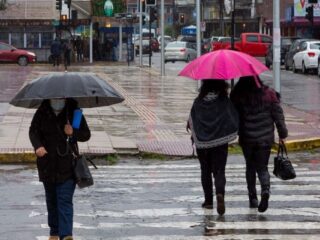 Viernes marcado por lluvias y ráfagas de hasta 100 km/h en varias regiones del país