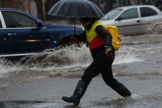 Alerta por lluvias intensas, viento y nieve: sistema frontal impactará el sur de Chile