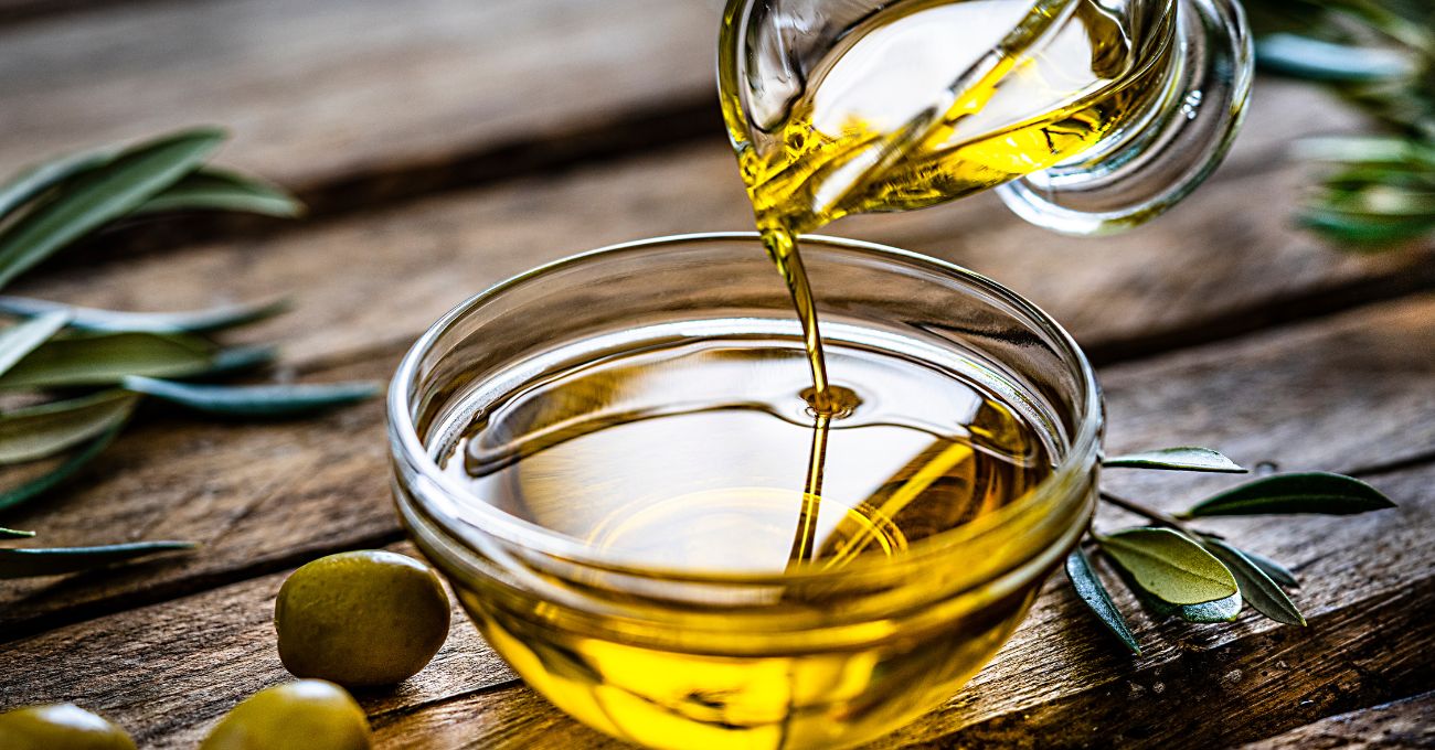 Nunca cometas este error con el aceite de oliva usado, advierte Karlos Arguiñano