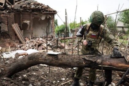 EEUU suspende envíos de armas a Ucrania: Un cambio estratégico