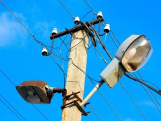 Enel anuncia compensaciones millonarias por cortes de luz en 2024