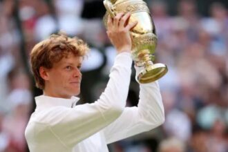 Jannik Sinner hace historia al ganar Wimbledon y vencer a Carlos Alcaraz