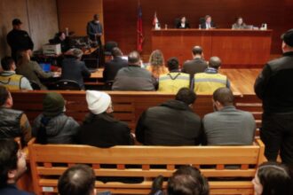 Comienza juicio por millonario fraude de licencias médicas en Chile