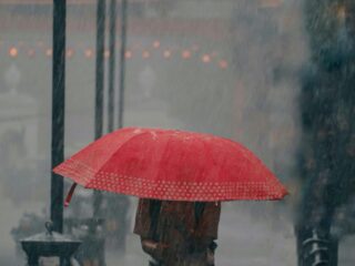 Lluvias débiles podrían registrarse este martes en Santiago: ¿cuándo y qué esperar?