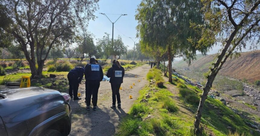 "Presentaba múltiples disparos": hallan cuerpo de un hombre en plena calle de Colina