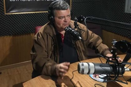 Fallece Rodolfo Herrera, emblemática voz de “60 Minutos” y la Radio Portales