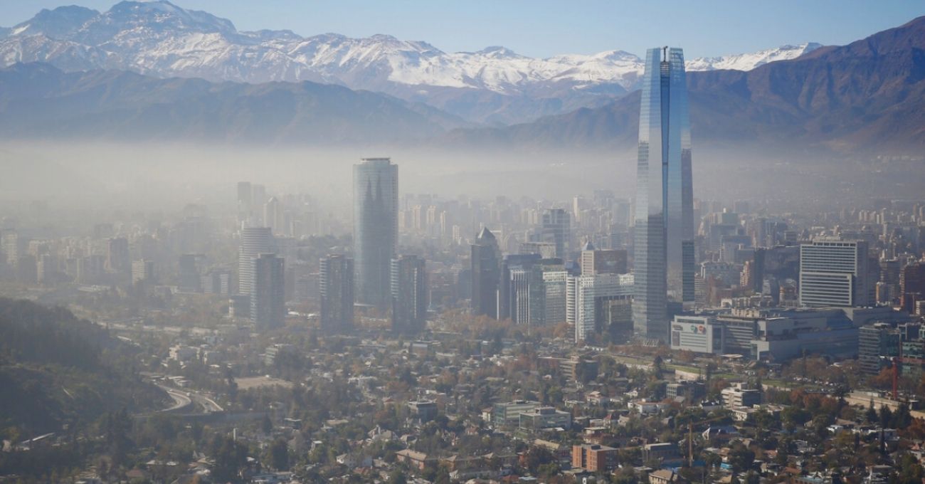 Alerta Ambiental en Santiago este viernes: restricción para vehículos con patentes terminadas en 4, 5, 8, 9, 0 y 1