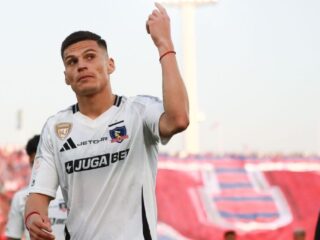 Lucas Cepeda ofrece disculpas públicas por gestos obscenos a hinchas de la U
