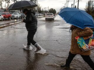 Lluvias regresan a Santiago: se esperan dos eventos esta semana, según Alejandro Sepúlveda