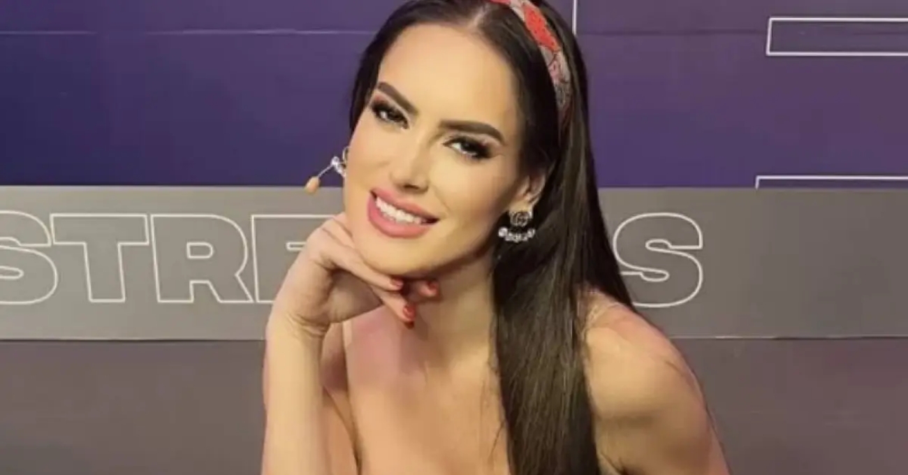 ¿Cuánto cobra Adriana Barrientos por su contenido para adultos? Ofrece 2.839 fotos y 158 videos