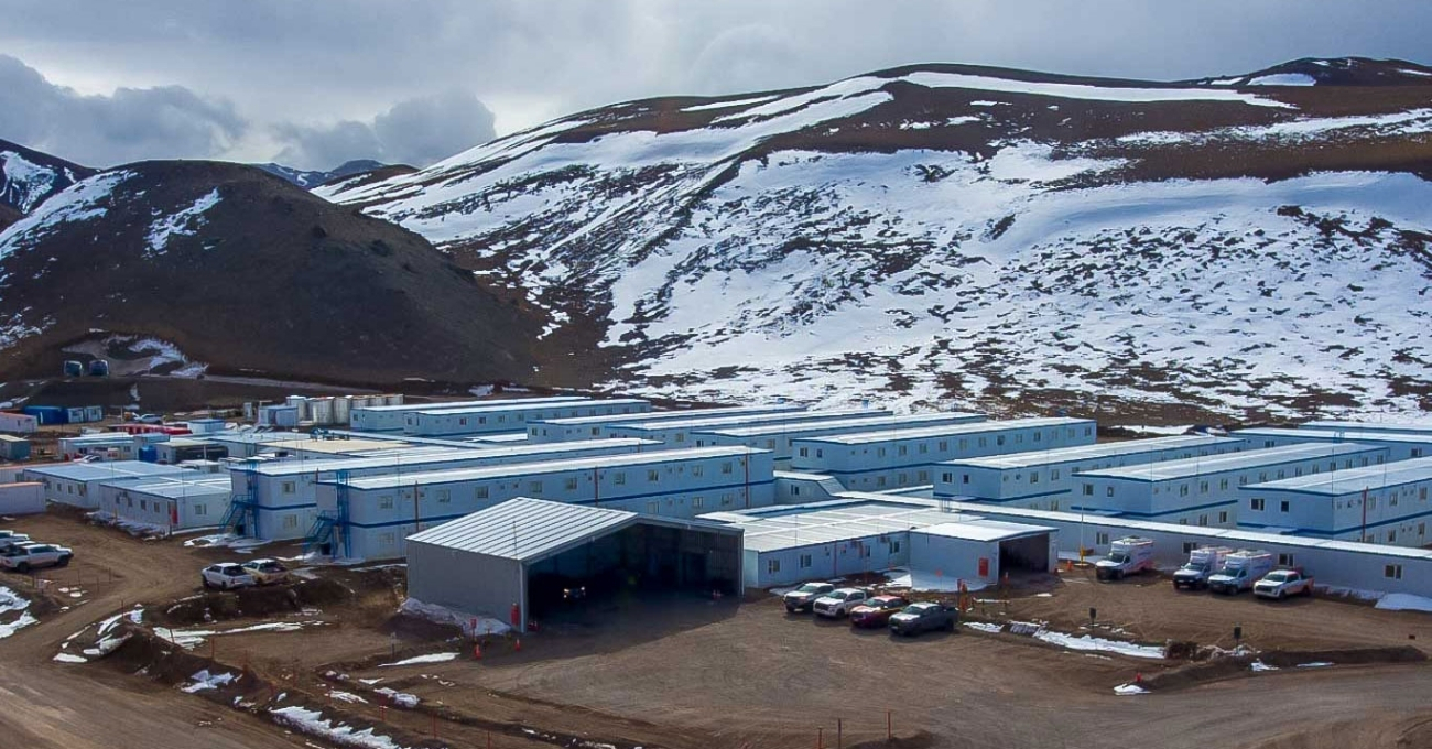 Mineros argentinos reclaman a Vicuña Corp por preferencia de mano de obra chilena
