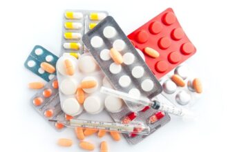 Farmacéutico alerta sobre los riesgos de consumir medicamentos vencidos