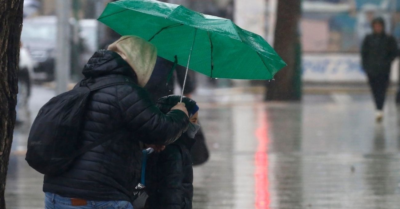 Pronostican lluvias este fin de semana en nueve regiones de Chile