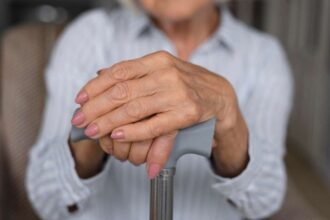 Dormir profundamente: el hábito diario que puede ayudar a prevenir el Alzheimer, según estudio