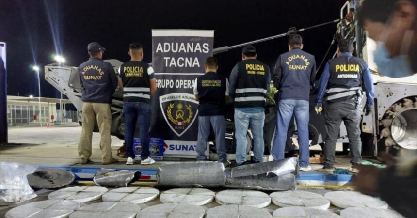 Perú incauta más de 168 kilos de cocaína ocultos en maquinaria con destino a Chile