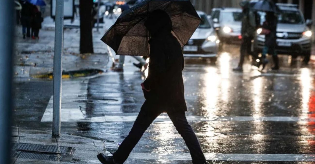 Pronostican lluvias de hasta 40 milímetros para Santiago este jueves y viernes