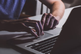 Ciberseguridad sin costo: Sence lanza 3.200 cupos en cursos intensivos para reinventarse