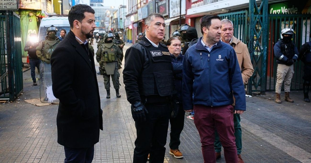 Operativo en Meiggs desmantela red de vigilancia ilegal instalada en plena vía pública