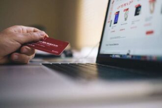 ¿Se despide la tarjeta de coordenadas? Así cambiarán para siempre las operaciones en línea en los bancos