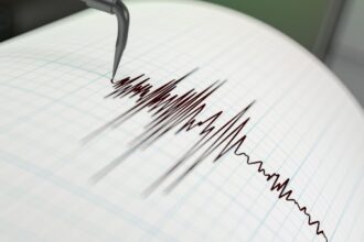 Alerta de tsunami se amplía en Chile: nuevas regiones en evacuación tras sismo en Rusia