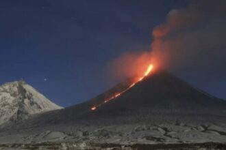 el Kliuchevskoi despierta tras sismo de magnitud 8,8 en Rusia