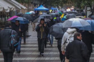 Alerta Temprana Preventiva en la Región Metropolitana por lluvias que podrían superar los 60 milímetros en Santiago