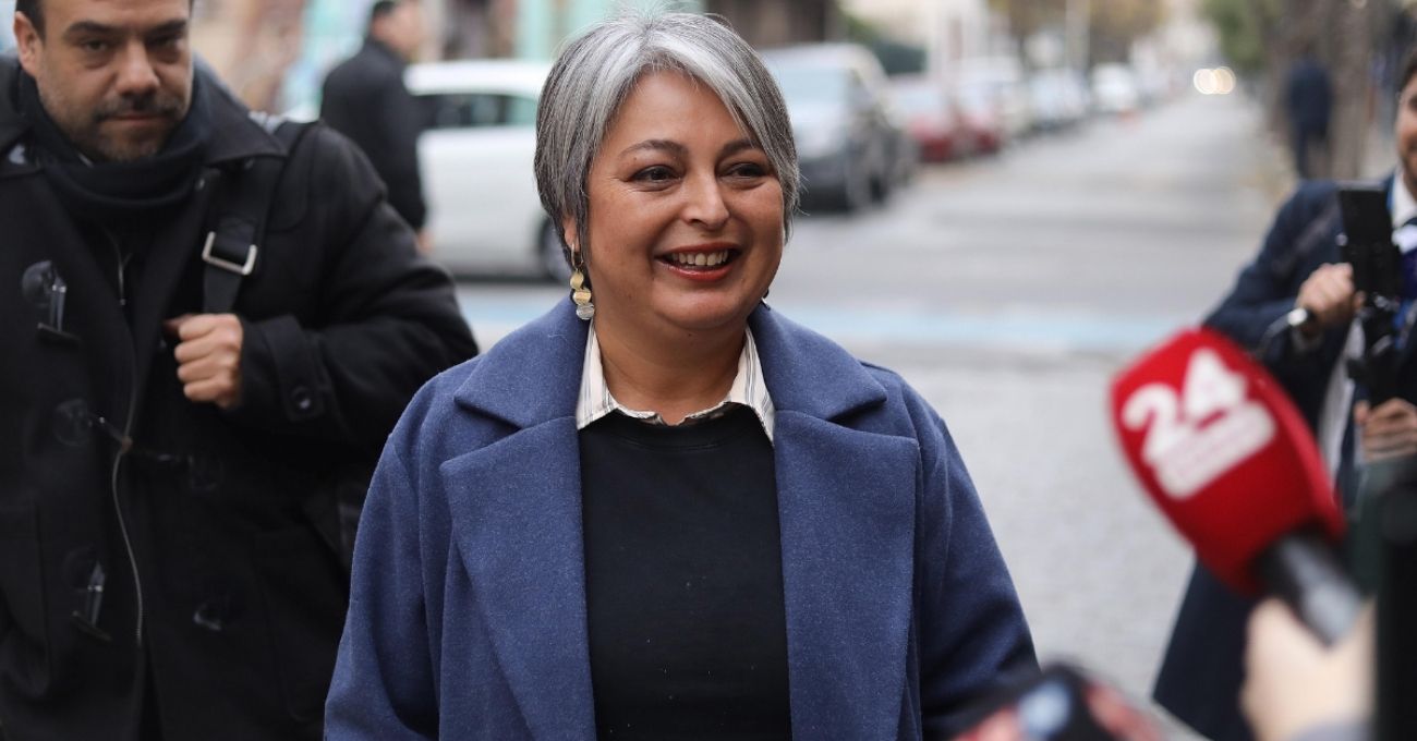 Jeannette Jara lidera intención de voto en primera vuelta, pero pierde ante Matthei y Kast en escenarios de balotaje