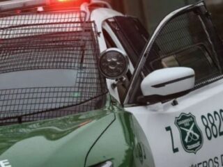 Hombre se atrinchera tras persecución policial en Maipú: se reportan más de una decena de disparos