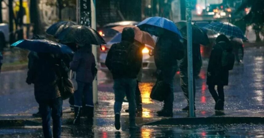 Lluvias regresan a la zona central este domingo 6 de julio: horarios y regiones afectadas
