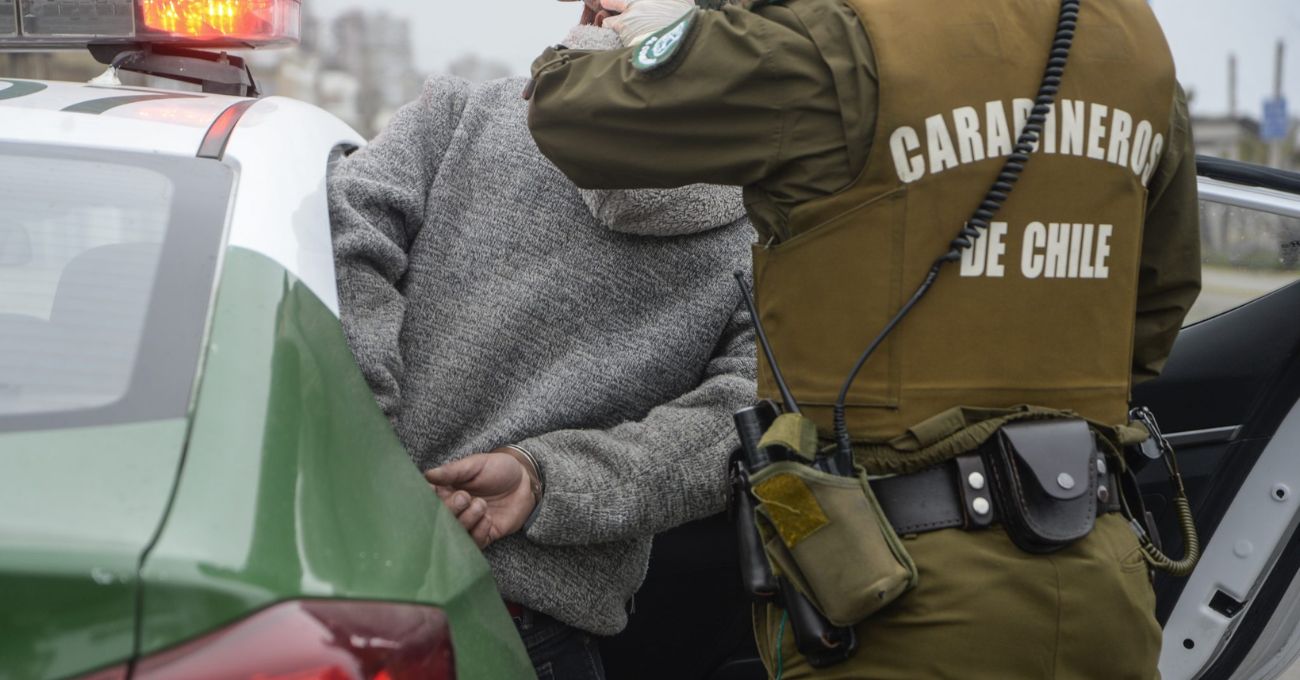 Cinco menores detenidos tras intento fallido de robo de vehículo en Las Condes