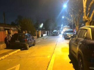 Encuentran el cuerpo de una mujer de 70 años enterrado en su vivienda de Recoleta