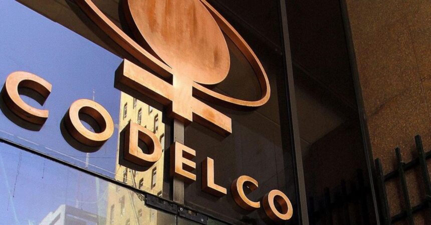 Codelco avanza en acciones tras fatal derrumbe en División El Teniente