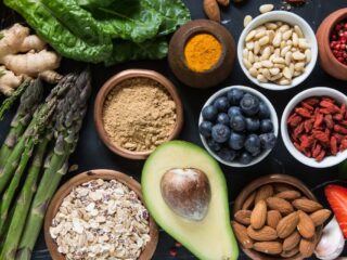 4 alimentos que podrían dañar tu cerebro, según un neurólogo de la Universidad de Michigan